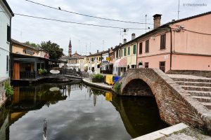 Comacchio, widok z mostu Ponte Trepponti