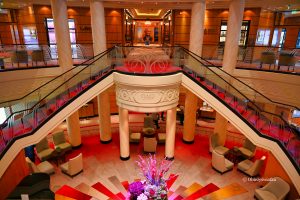 Queen Mary 2 - Grand Lobby